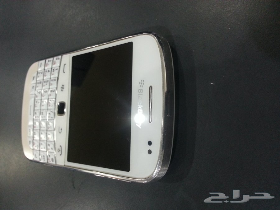 بلاك بيري 9900 أبيض (بن مميز) 9900 بلاك بيري 9900 أبيض (بن مميز)