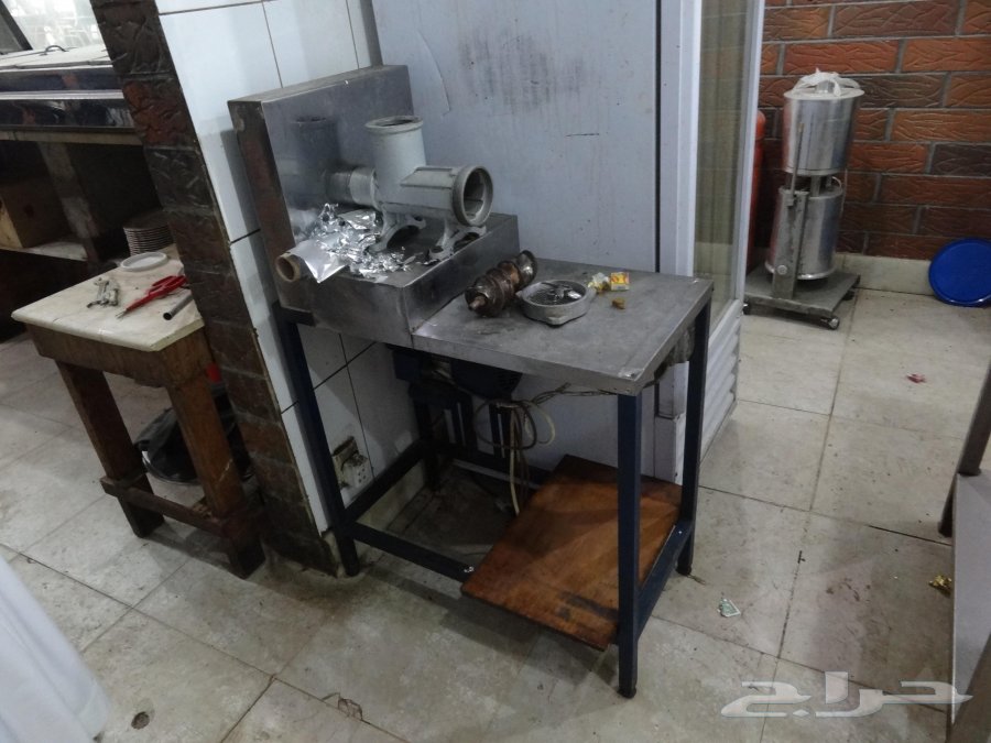 للبيع محتويات مطعم مستعملة في حالة جيدة مستعمل اثاث مطعم للبيع محتويات مطعم مستعملة في حالة جيدة