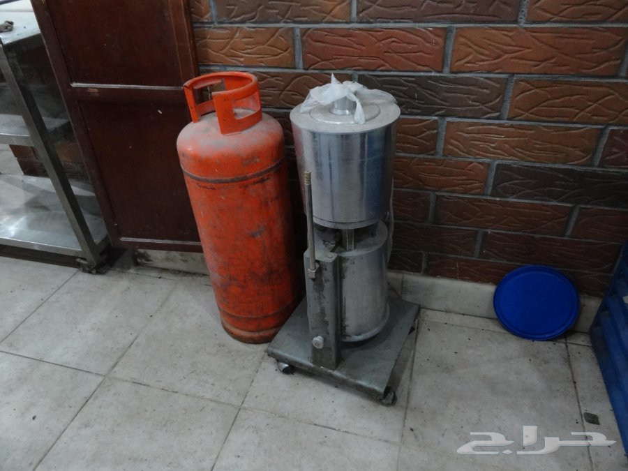 للبيع محتويات مطعم مستعملة في حالة جيدة مستعمل اثاث مطعم للبيع محتويات مطعم مستعملة في حالة جيدة